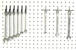 Flex Lock hooks do not require fasteners, giving you added space for more tools